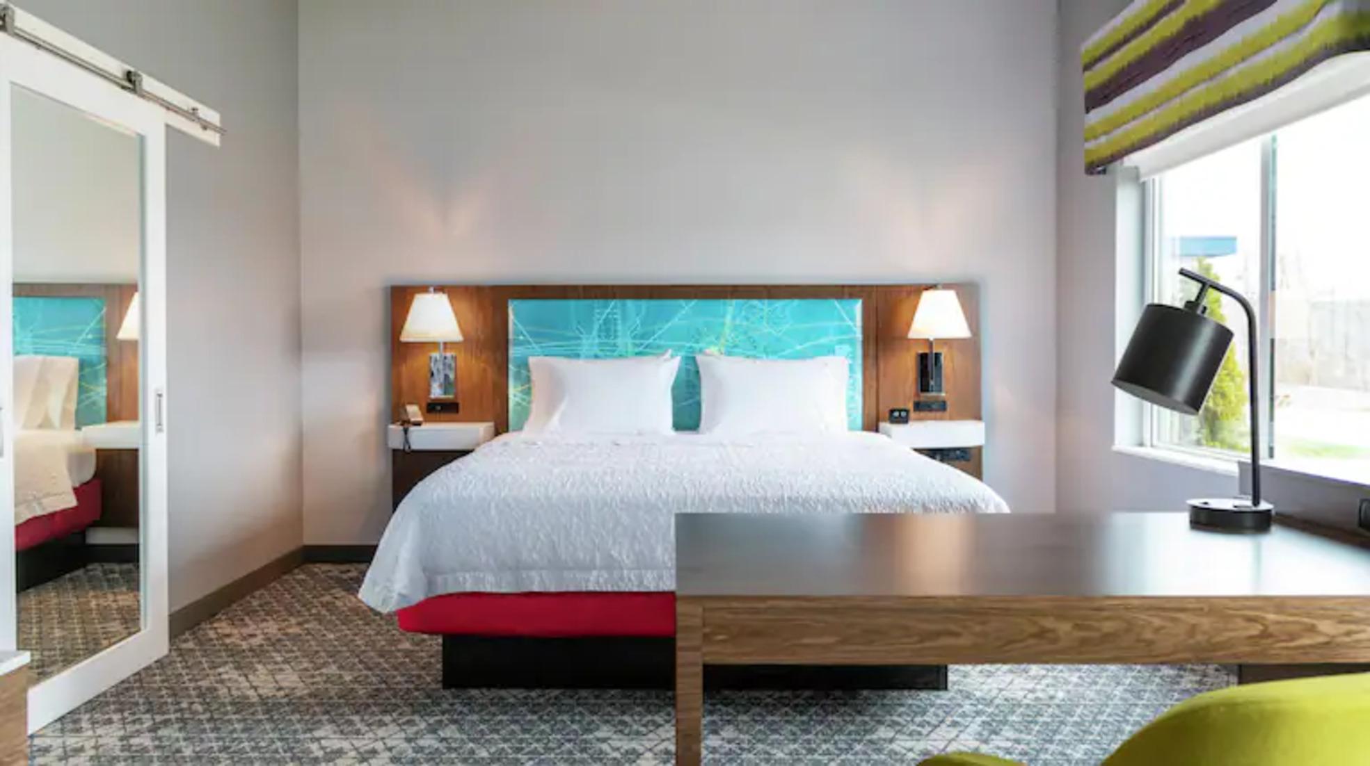 Hampton Inn & Suites Keene Eksteriør billede