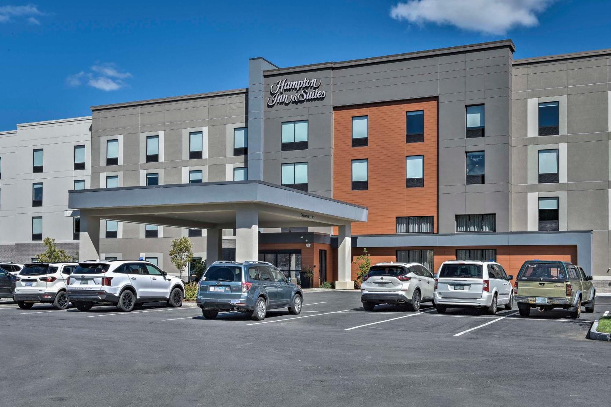 Hampton Inn & Suites Keene Eksteriør billede