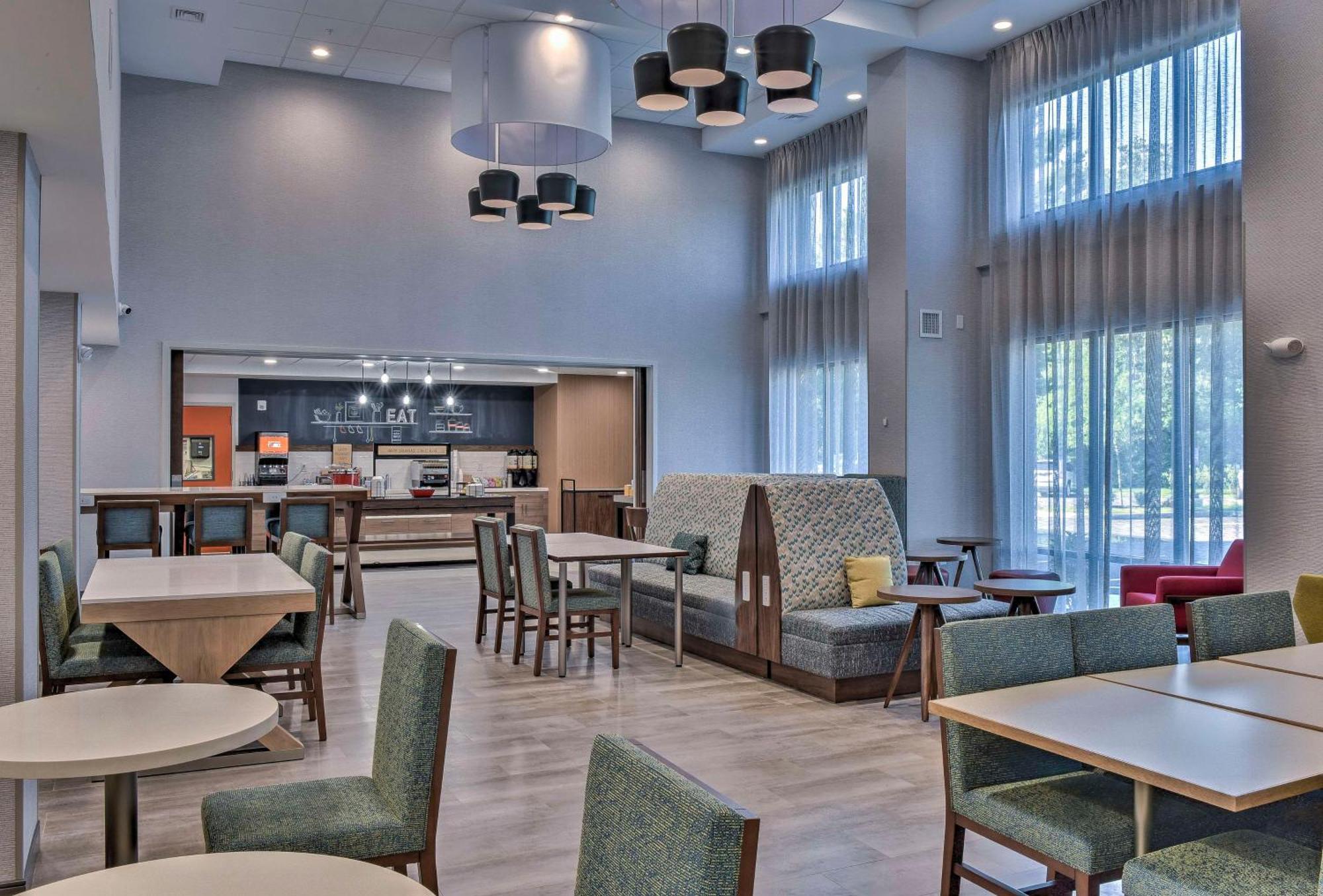 Hampton Inn & Suites Keene Eksteriør billede