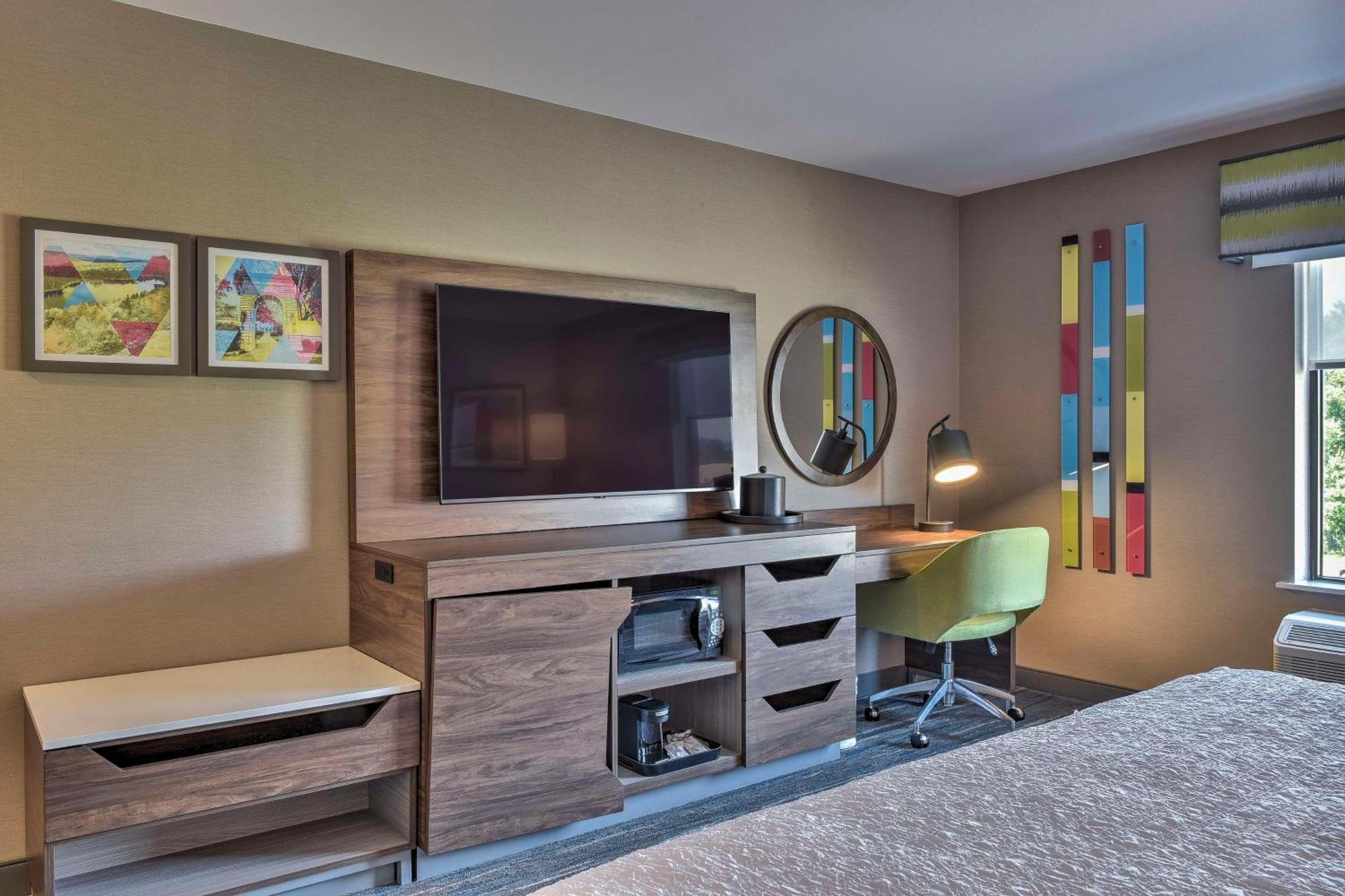 Hampton Inn & Suites Keene Eksteriør billede