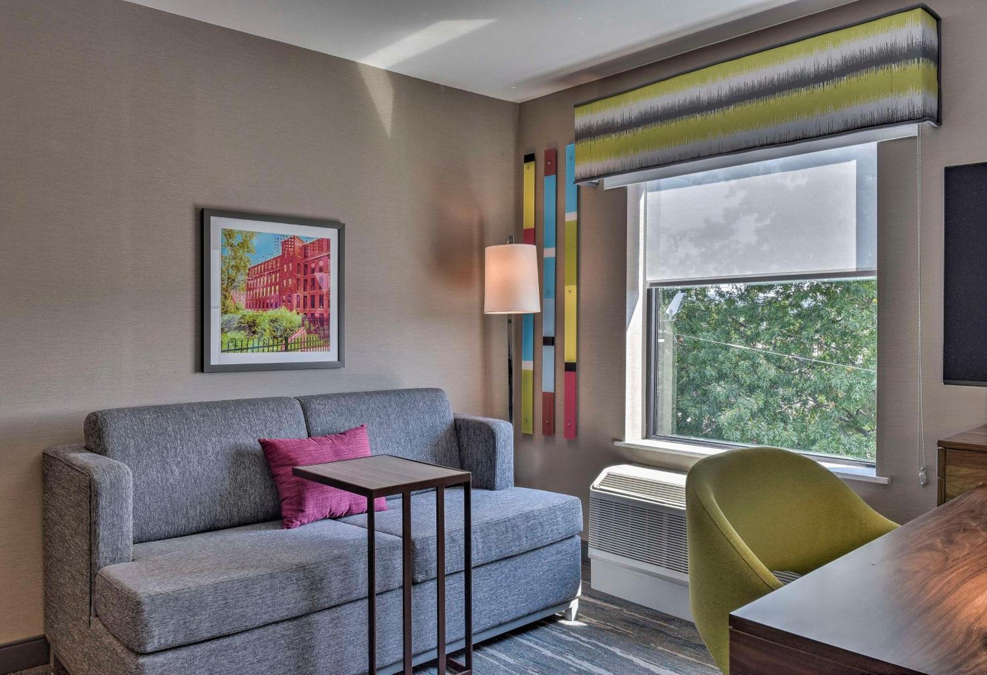 Hampton Inn & Suites Keene Eksteriør billede
